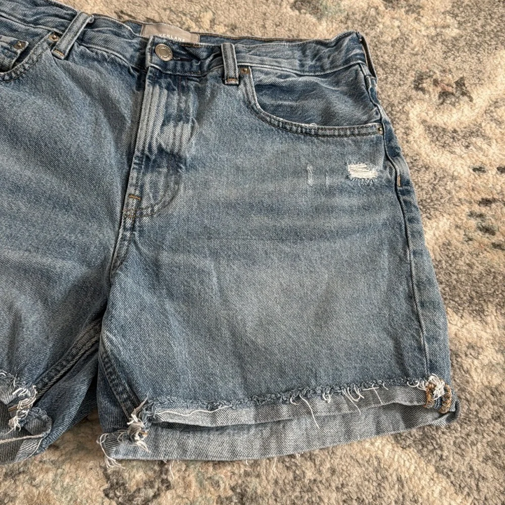 Everlane Organic Cotton The Denim Jean Shorts - Picture 3 of 13